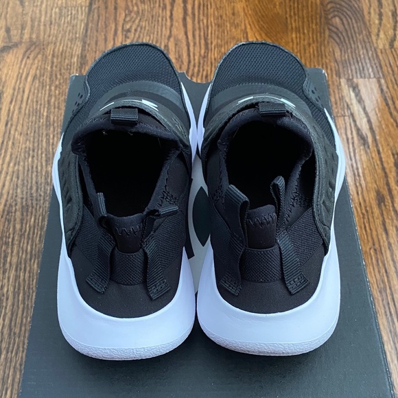 *NWT* Under Armour Runplay Sneakers - Black - Sz 13K - Picture 6 of 14